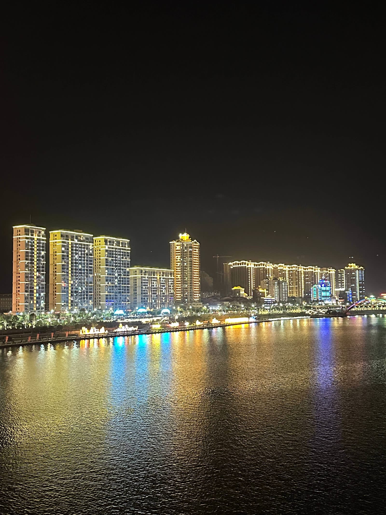 Immersal 地图要锚定的湖边场景
